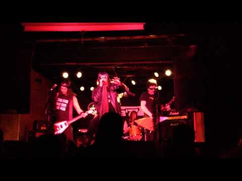 Leather boys - Halo of hell (gruta 77) 30/11/2012