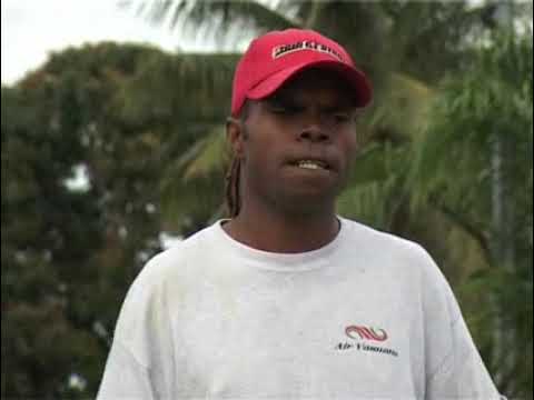 Naahu Tribes: Yvonne blong Longana.