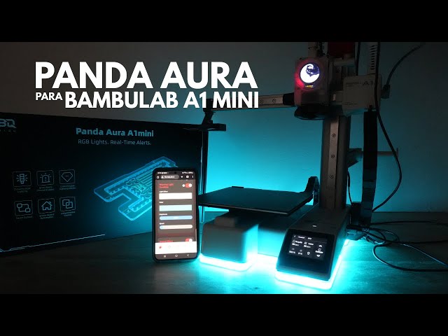 Vídeo relacionado con Abrebotellas 3D LiveLife - Baby Red Panda de Deluxebase. Abrebotellas magnético con imagen 3D lenticular de panda. Regalos En Forma De Imanes De Nevera Para La Cocina Y El Bar.