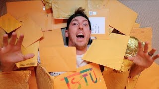 BURIED IN FAN MAIL!!