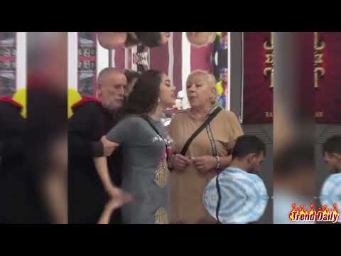 Neviđeni SKANDAL u Zadruzi, Anđela skida Zorici naočale i baca ih