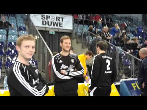 Minizusammenschnitt faustball DM  Warmmachen vor der DM