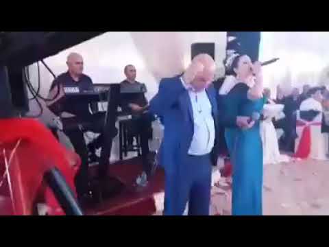 Arben Gjeloshi ft Vida Kunora - Tallava Un e kam nje shok Live ne dasem Has