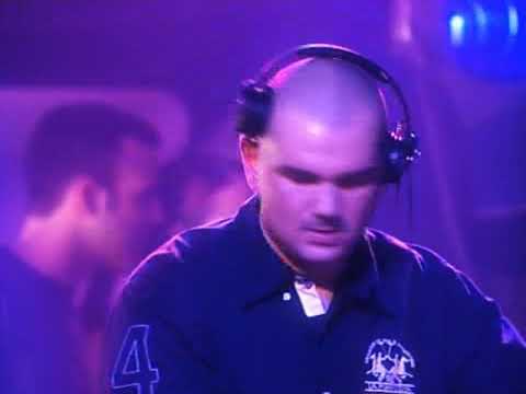 Yves Deruyter - Born Slippy (Live at Club Rotation)