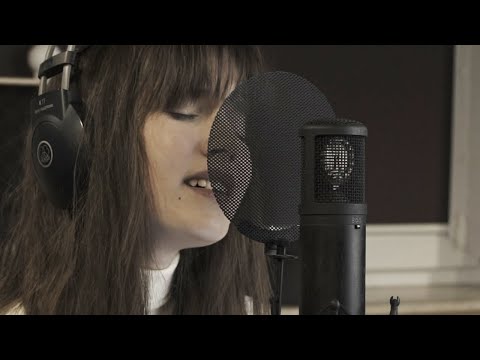 Darina Krasnovetska - Obiymy (Hug Me) (Okean Elzy cover)