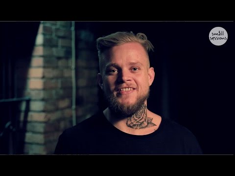 Matt Gresham - Survive On Love (acoustic) | Småll Sessions