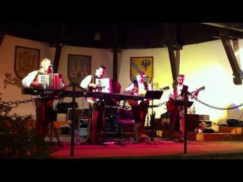 Die Schwarzensteiner - She's Not You