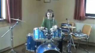 preview picture of video 'Ritschy on drums YOU GIVE LOVA A BAD NAME'