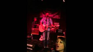 Joey Thomas of the Joey Thomas Band sings turn the page while breaking down set.... GOOSE BUMPS.