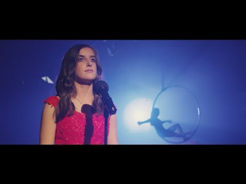 Greatest Showman – This Is Me – Gaeilge