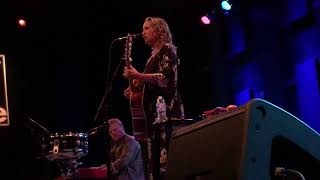 Joan Osborne “Don’t Think Twice, It’s Alright” (Bob Dylan cover) 04/28/2019 World Cafe Live Philly