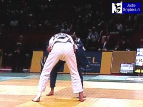 Judo 2009 Paris: Climence (FRA) - Jossinet (FRA) [-48kg].