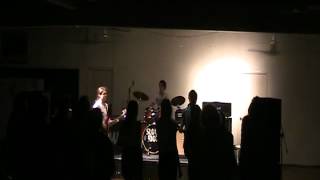 SLOW RIOTS - The Absolute And Total Truth (live @ Condong Bowls Club)