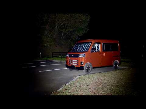 軽自動車と暗闇車中泊