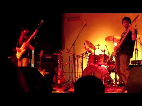 Socrates - Teddy (El Osito Diabólico) - (Power Strings 1)