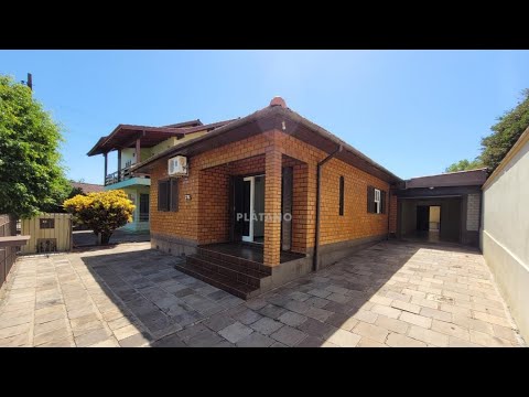 CASA COM 3 DORMITÓRIOS, 2 VAGAS, 219M² ÁREA PRIVATIVA para venda EM SÃO JOSÉ
