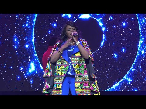 Grace Nakimera - Yansasira Live Performance at Vine Awards 2021