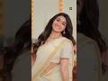 MIRNAA MENON NAVEL SHOW SAREE Mirnaa Mirnaamenon Actress Navelamrit Navel Navelbeauty Hotedit