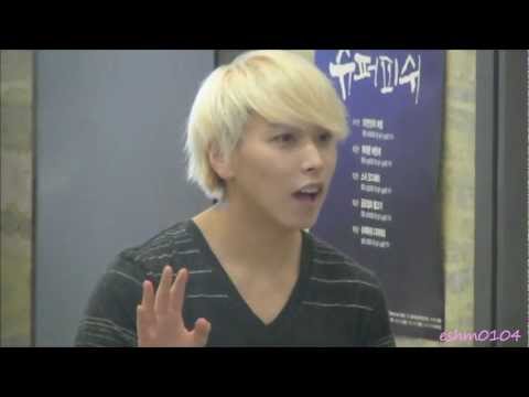 [Fancam]120822 Sungmin after the Sukira