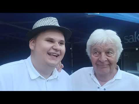 Lavale kippunud fänn üllatas Ivo Linnat oma lauluoskusega