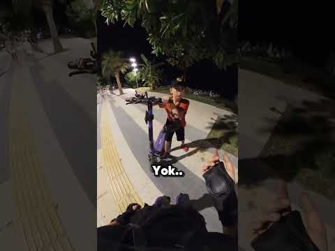 Bu Anne Çocuğunu Kaybetti.. (@girl_withtheskates)