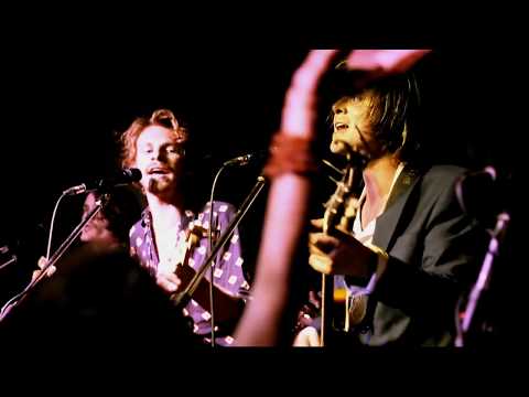 Easy Street - The Reverend (Live @ The Town Hall Hotel)