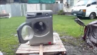 No Age - Fever Dreaming (washing machine self destructs twerking like Miley Cyrus)