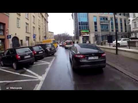 Jazda ulicami Krakowa w godzinach porannych