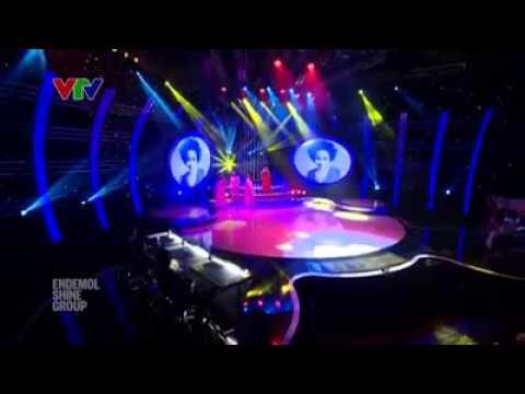 Phiên bản " lố " của ca sĩ Hòa Minzy khi hóa thân thành ca sĩ Mỹ Linh.