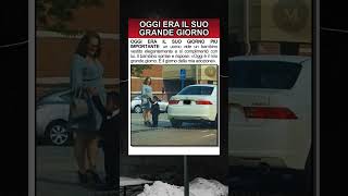Il motivo per cui quel bambino indossava un completo