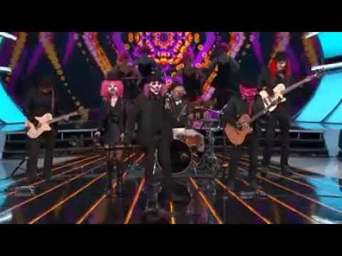 El kompayaso le dedica una a Ana Bárbara