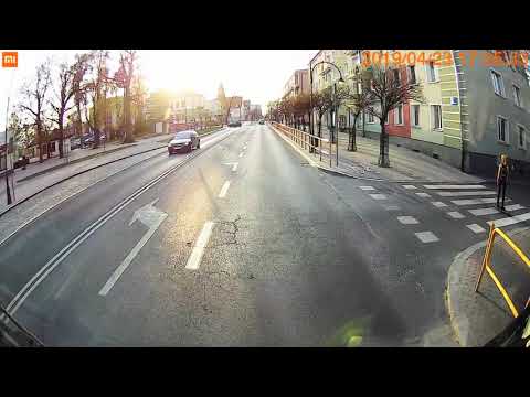 Wymuszenie pierwszeństwa przejazdu na rondzie Honda civic 23.04.2019 Polskie drogi 2019 Iława