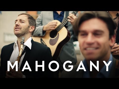 The Gypsy Queens - Sympathique | Mahogany Session