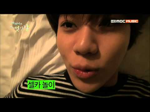 130305 Shinee's one fine day Taemin self camera