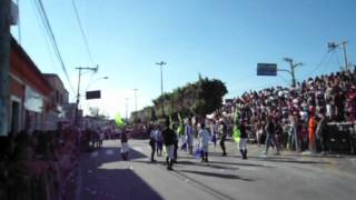 preview picture of video 'Tambores Franlus (2° peça + saida) Desfile São Pedro da Aldeia 27/05/2012'