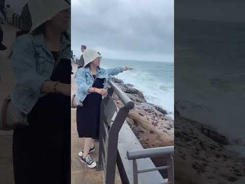 Thumbnail for Taiwan’s natural mushroom-shaped rock that resembles the head of Queen Elizabeth#shorts