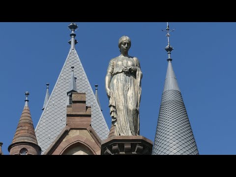 Schloss Drachenburg und Ruine Drachenfels