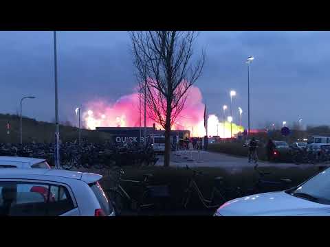 Lots of police activity tonight at the derby #Quickboys - VV #Katwijk #fireworks