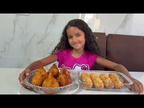 A Débora fez coxinha e seu café da manhã 🥰