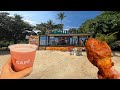 Eating At 7 Eleven On A Beach