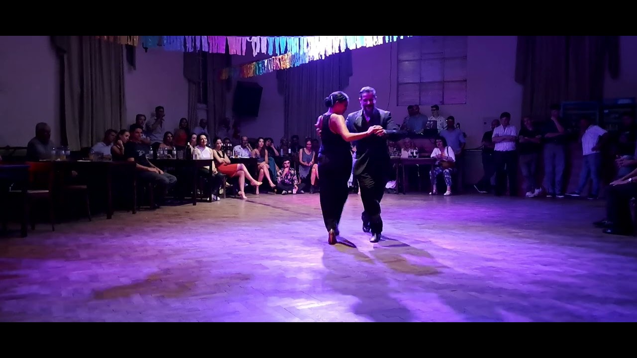 Video thumbnail for Amarroto - Anita Escobar y Adrian Luppi - La vinilo - Tandil - 03/02/2024