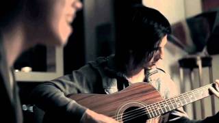 Crown The Empire - &quot;Wake Me Up&quot; Acoustic