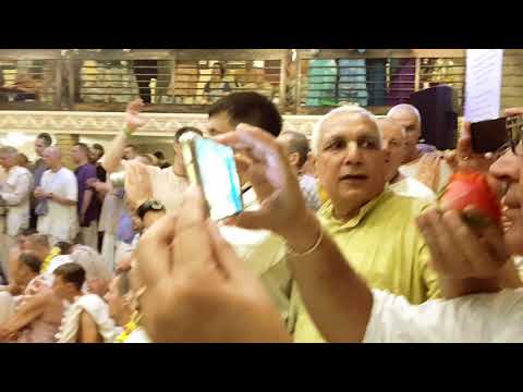 Kirtan during HH Gopal Krishna Goswami in Initiation Ceremony on 19 Aug 2017 in Moscow