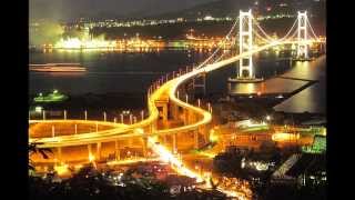preview picture of video '室蘭夜景１～「鍋島歩道から白鳥大橋と工場夜景」'