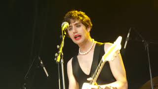 Ezra Furman. Maraschino red dress $ 8,99 at goodwill. 31/05/2018.Primavera Sound 2018.Barcelona
