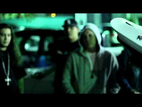 Mondeezy ft The Jacka & Bruce Banna  Play It Off