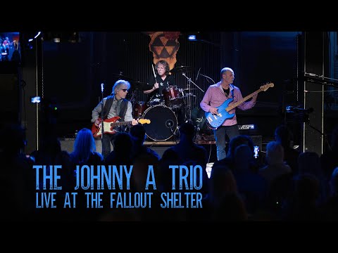 'Rock My Plimsoul' - The Johnny A Trio