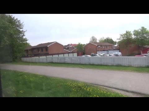 Uppsala: Resa med buss linje 6 från Ekebyhus till Kyrkogårdsgatan.