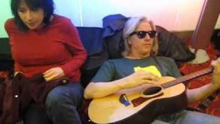 Anny Celsi Tangle-Free World Tour Video