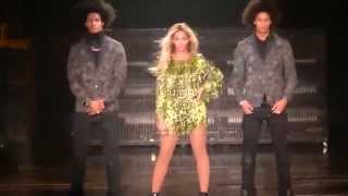 Beyoncé Knowles &quot;Why Don&#39;t You Love Me&quot; Live in Vancouver